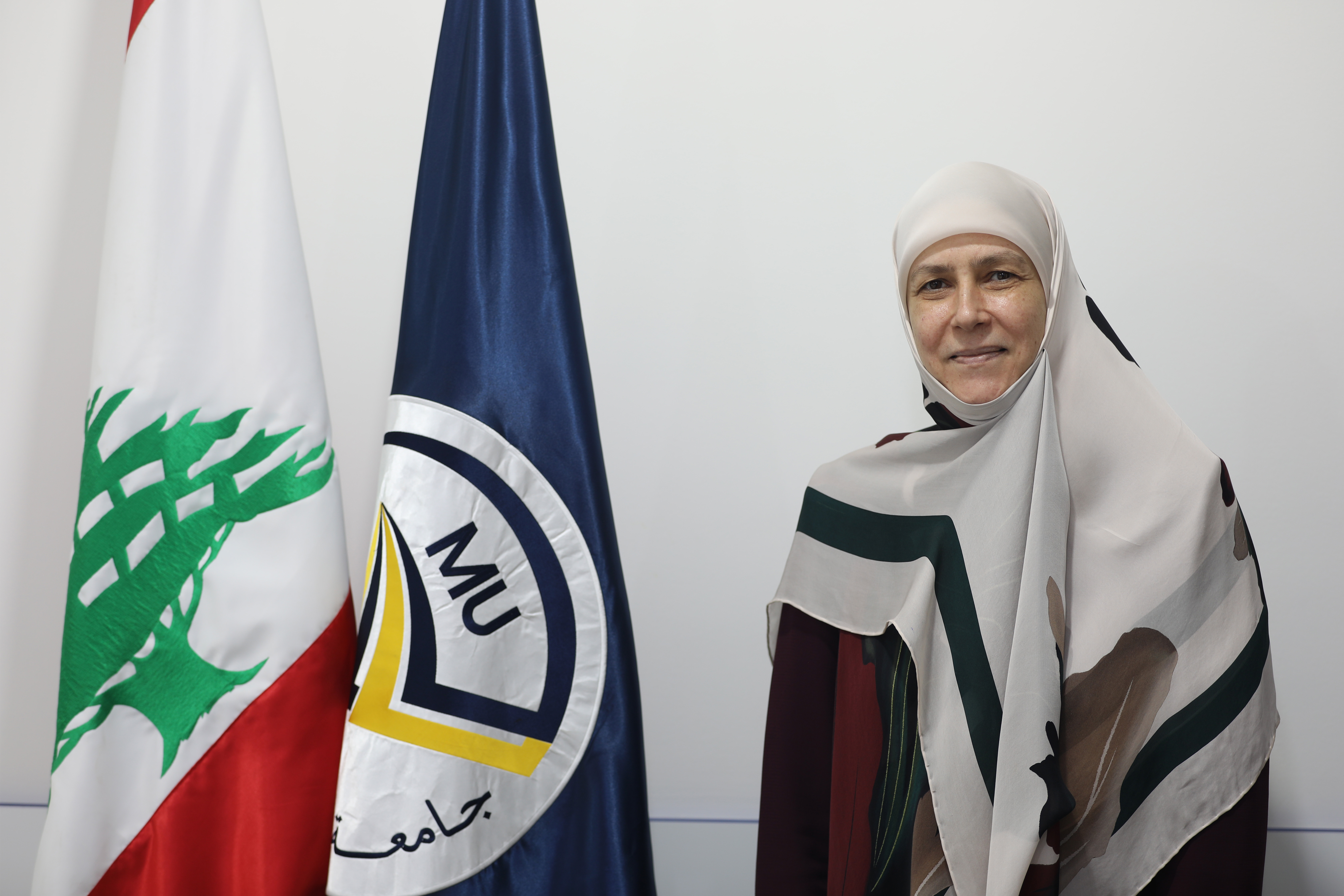 بروفيسور نانسي الموسوي عميدة كلية التربية.jpg
